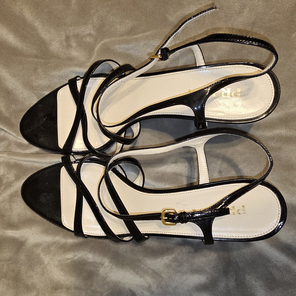 Elegant Black and White Strappy PRADA Sandals